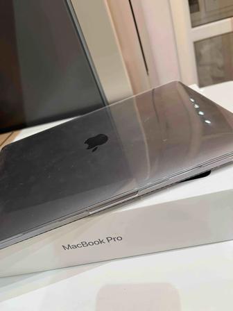 MacBook Pro 13