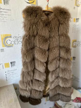 Женский песцовый жилет