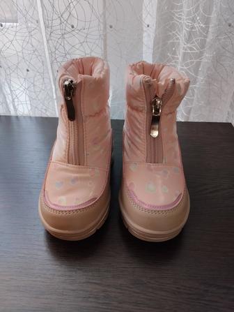 Продам дутыши детские зима на девочку