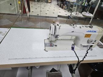 Продам швейную машинку