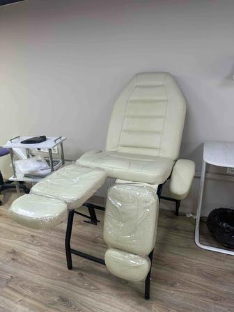 Кушетка для педикюра ресниц продаю