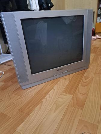 Отдам даром старый рабочий телевизор