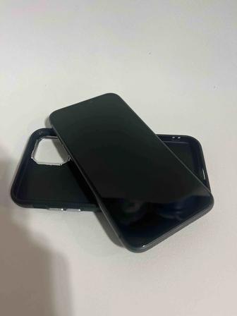 iPhone 11 в хорошем состоянии