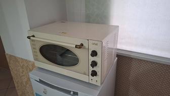 Продаю, отдельностоящую духовку электрическую.