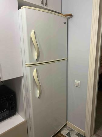 Холодильник LG