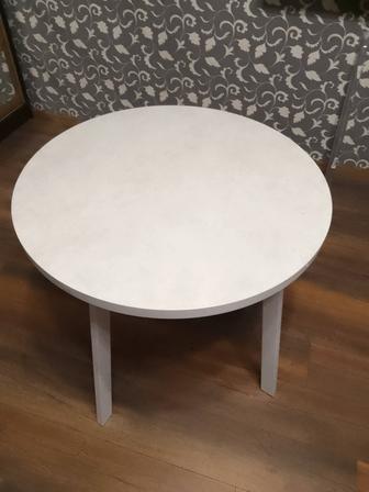 Кухонный стол