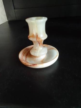 Подсвечник ручной работы из Оникса