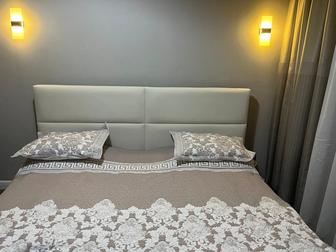 Двуспальная кровать