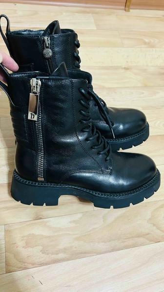 Женские зимние сапоги