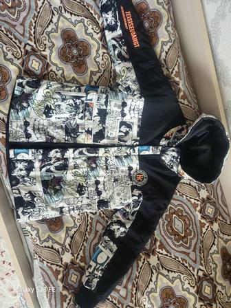 Продам ветровку на мальчика