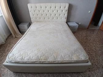 Кровать с матрасом