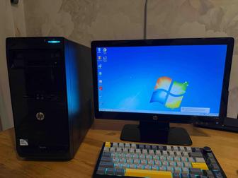 Офисный компьютер с монитором