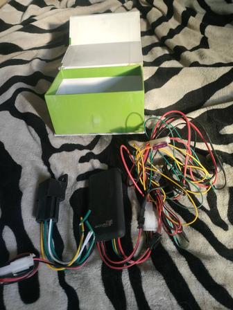 Продам GPRS трэкер для отслеживания машины