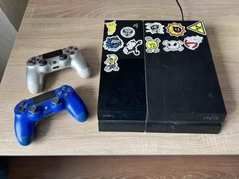 Игровая приставка Sony PlayStation 4