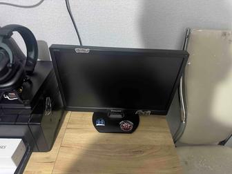 Продаю монитор