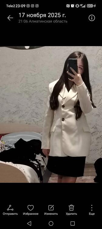 Белый пиджак женский с завязками приталенный