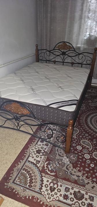 Кровать б.у
