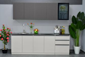 Продается кухонный гарнитур