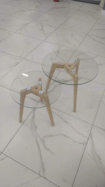 Журнальный столик, в хорошем состоянии