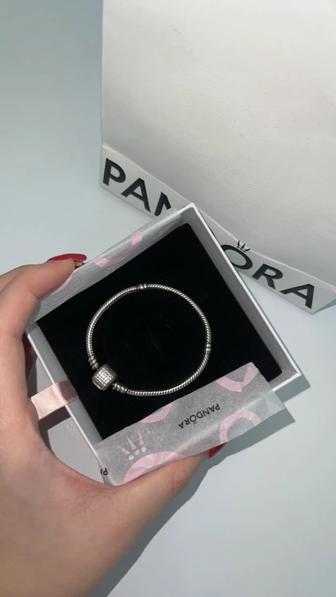 Продам оригинал браслет Pandora