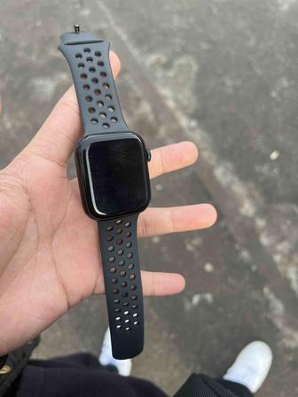 Apple Watch 7 Nike edition 44mm