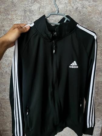 Спортивный костюм Adidas