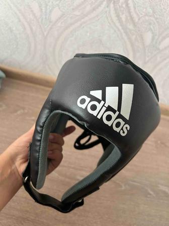 Продам шлем для каратэ