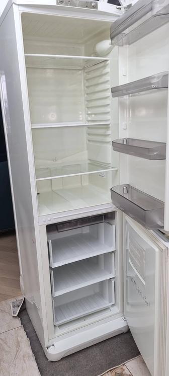 Отдам даром холодильник