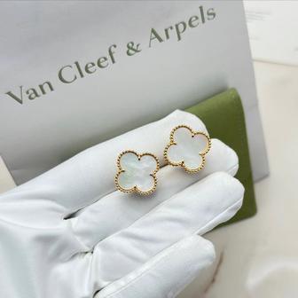 Серьги Van Cleef, 18K(750проба) желтое золото, перламутр, с сертификатом