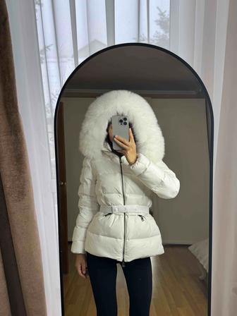 Продам новую куртку Moncler.