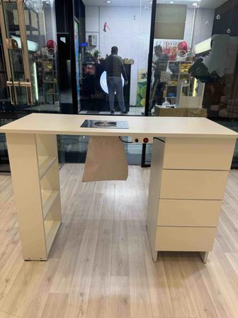 Стол для маникюра