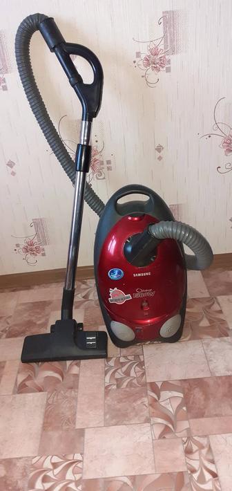 Продам пылесос Самсунг-1500