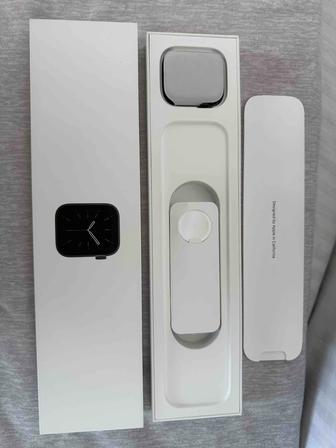 Apple Watch 6 44 мм Б/у