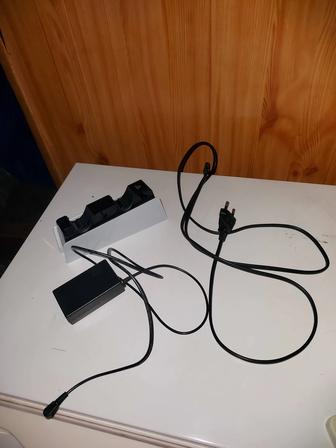 Продам беспроводную зарядку для джойстика