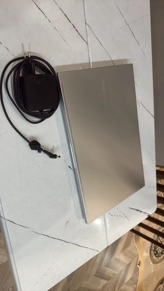 Продается ноутбук Asus