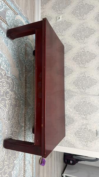 Продам стол