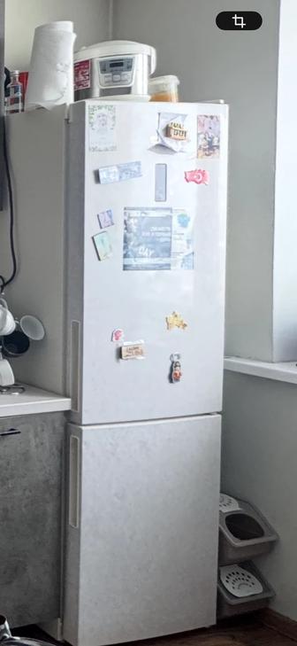 Продам холодильник