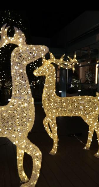 Шикарные новогодние олени 180 см