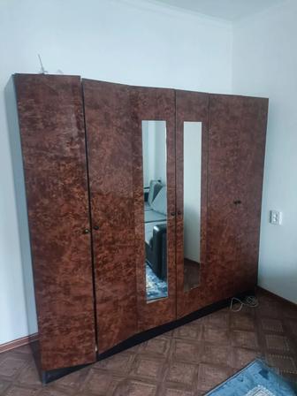 Шкаф плательный