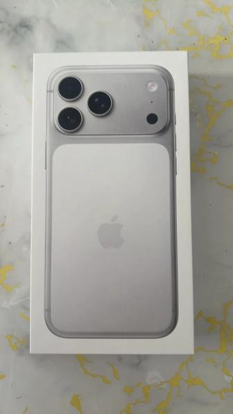 Продаю iPhone 17 proMAX 256gb, с физ симкартой.
