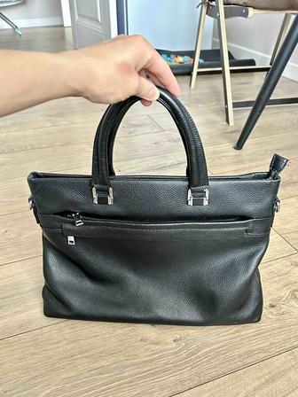 Кожаная сумка для ноутбука и аксессуаров