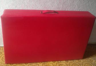 Продам кушетку 60/90/180. Б/у