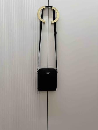 Барсетка Mont Blank в черном цвете. Цена договорная,бесплатная доставка