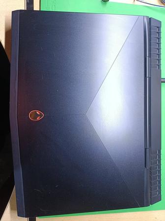 Игровой ноутбук Alienware 17r5
