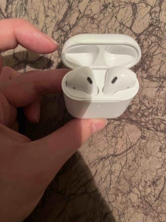 Продам наушники AirPods оригинал