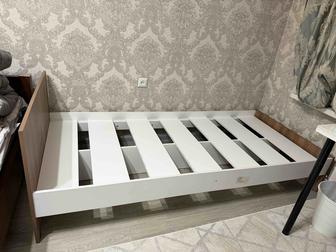 Кровать односпальная 90 на 200