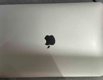 Продам MacBook Air M1 2020 память 8ГБ