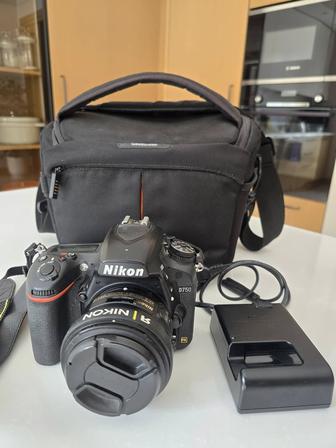 Фотокамера Nikon D750 с объективом nikon 50mm, сумка в подарок.