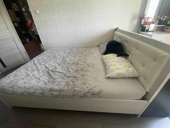 Продается кровать с матрасом