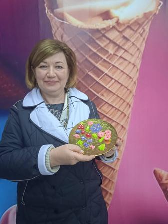 Няня-воспитатель с детками от 4 лет и старше.